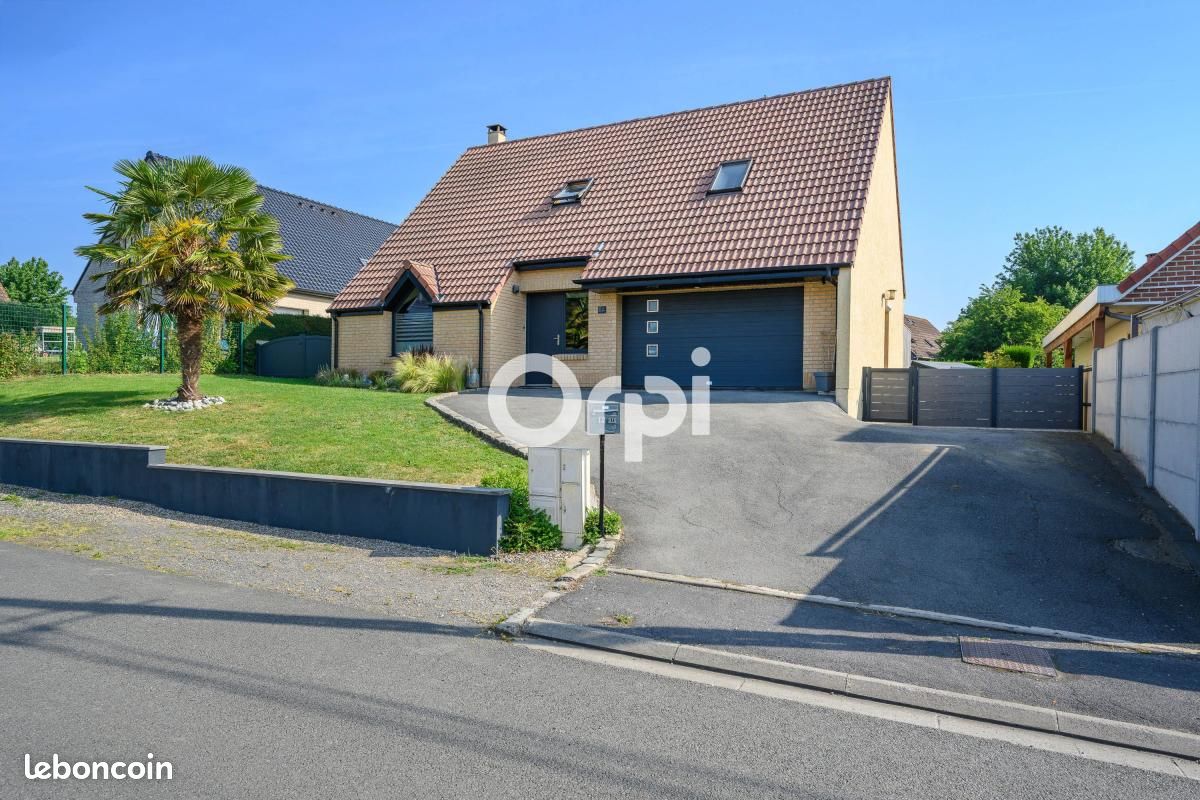 Maison 5 pièces 137 m² · à Morbecque · 137 m² · 315 000 €