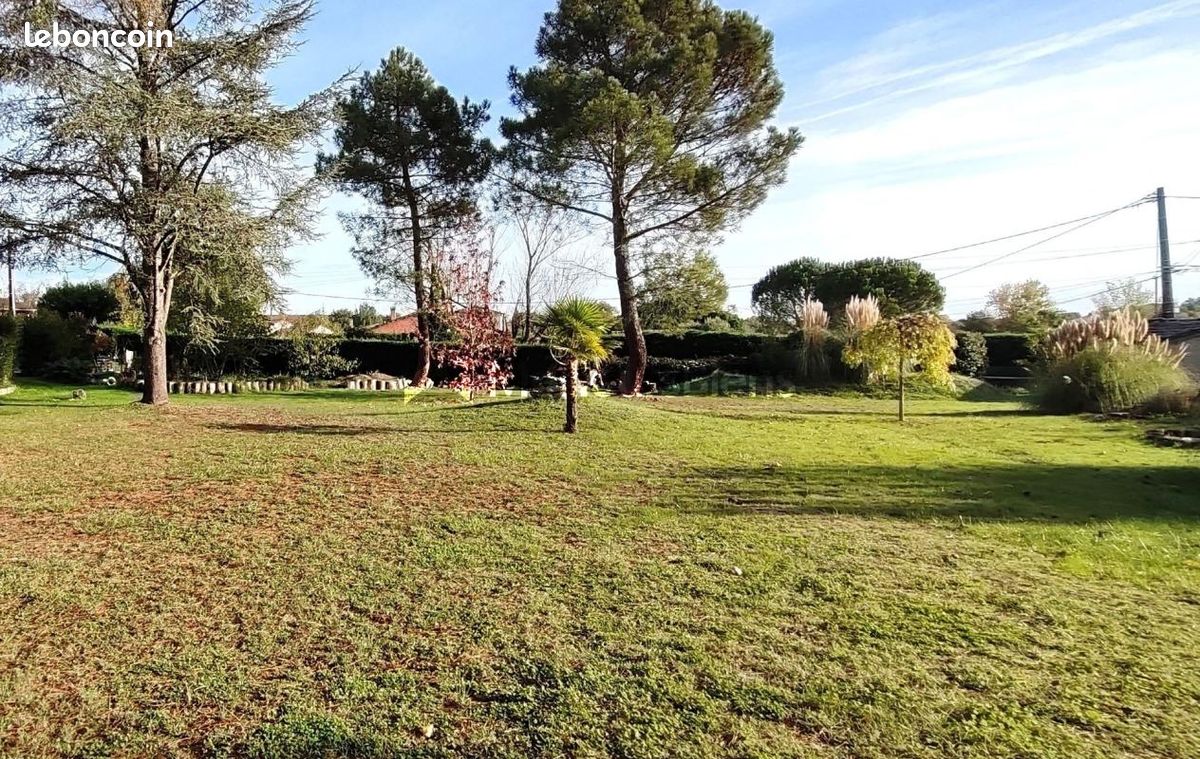 Terrain 880 m² Rabastens · 85 000 €