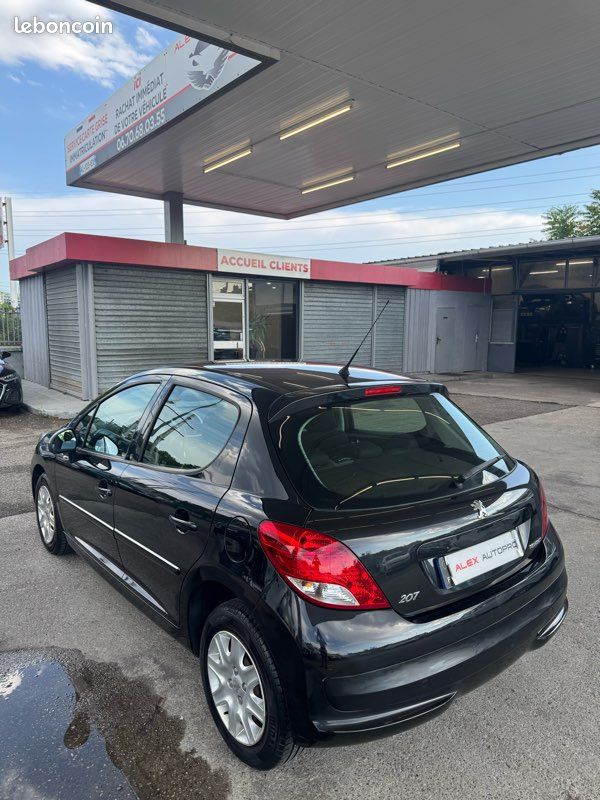 PEUGEOT 207 1.4 75ch Access (CRIT’AIR 1) (image 4)
