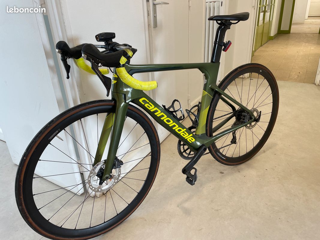 Vélo de route cannondale carbone (image 1)