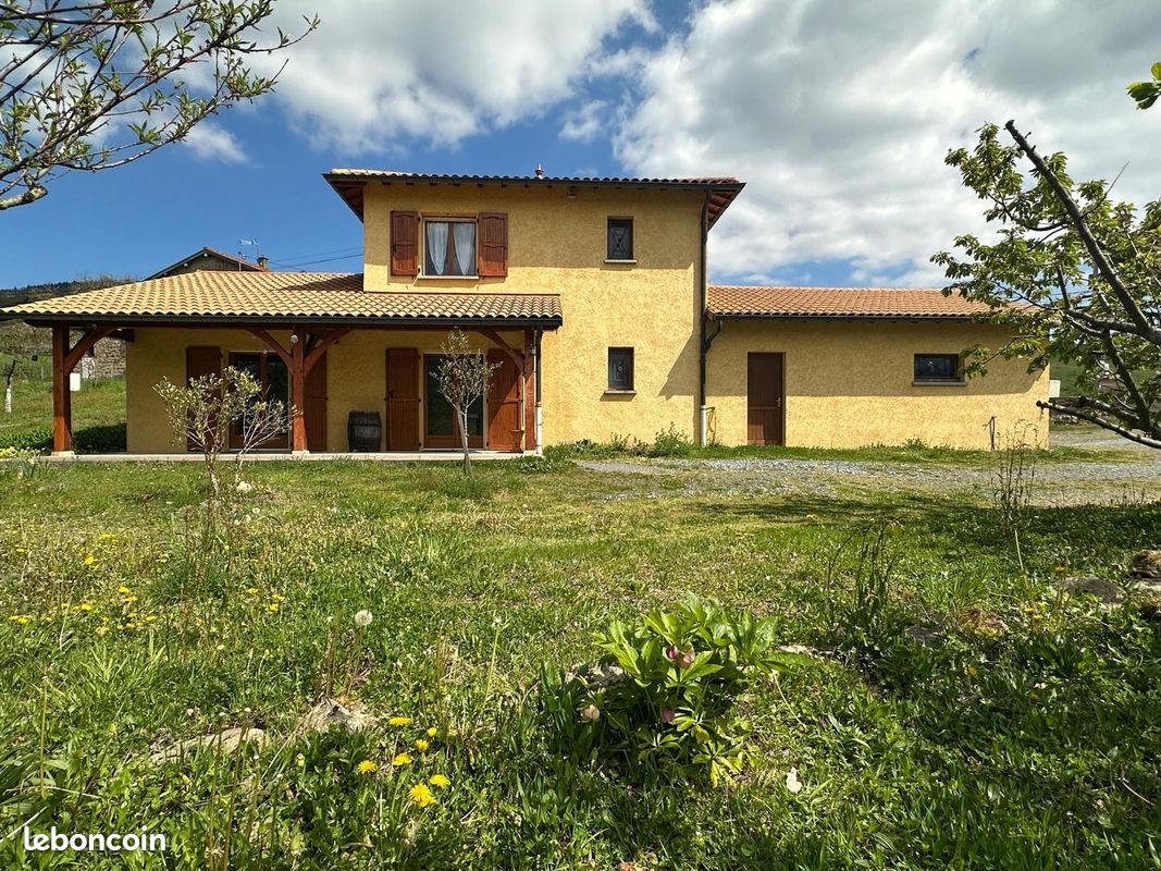 Maison 6 pièces 120 m² · aux Ardillats · 120 m² · 285 000 €