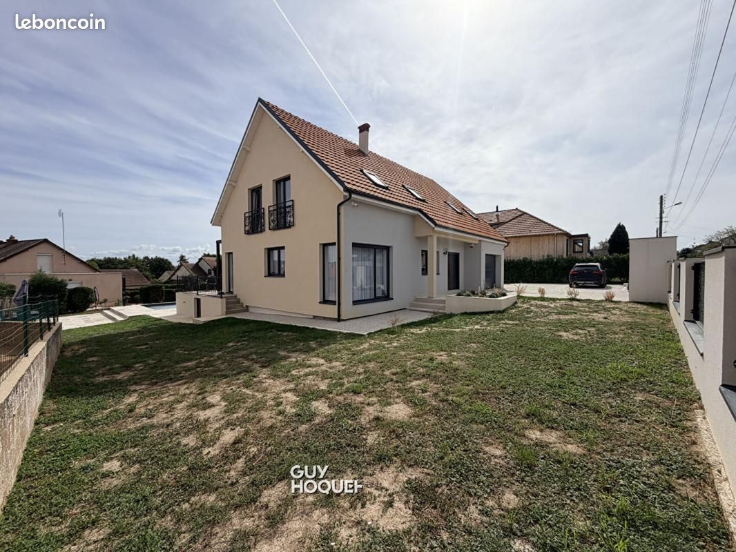 Maison 6 pièces 151 m² · à Paray-le-Monial · 151 m² · 496 000 €