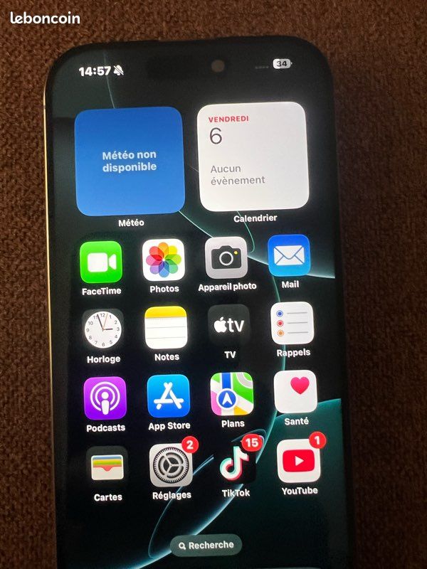 IPhone 16 pro neuf batterie 100% (image 5)