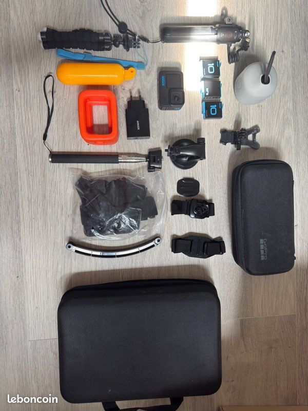 GoPro HERO10 Black + GoPro Volta + 4 batteries + nombreux accessoires (image 1)