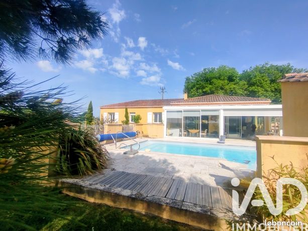 Propriété 5 pièces 155 m²