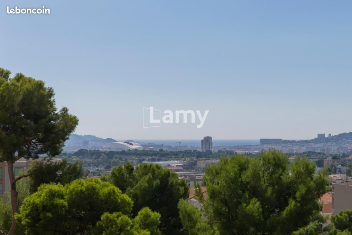 Appartement 3 pièces 72 m² · à Marseille · 72 m² · 210 000 €