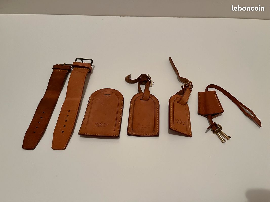 Diverses pièces en cuir Louis Vuitton (image 1)