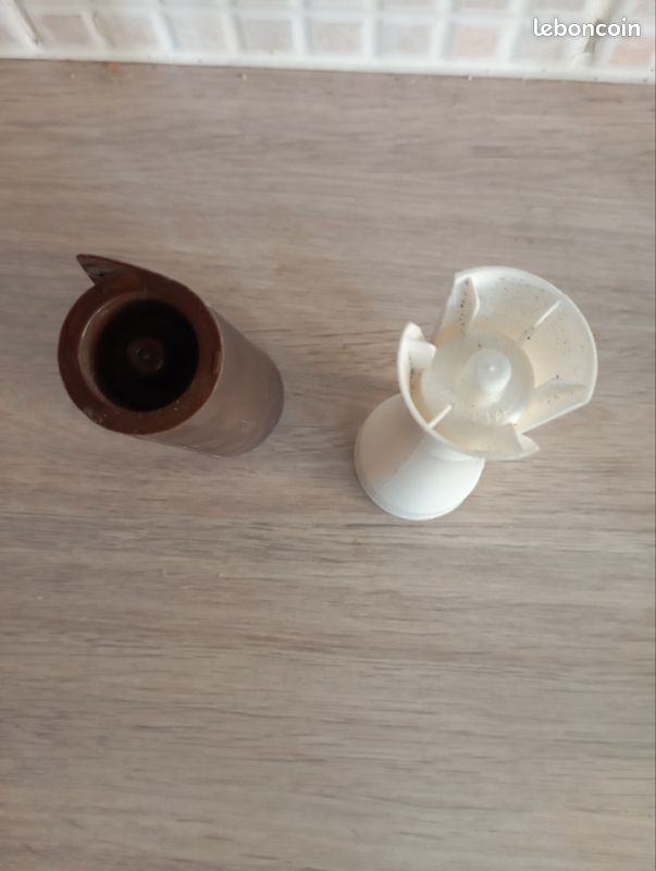 2 soliflores en plastique 13 cm (image 3)