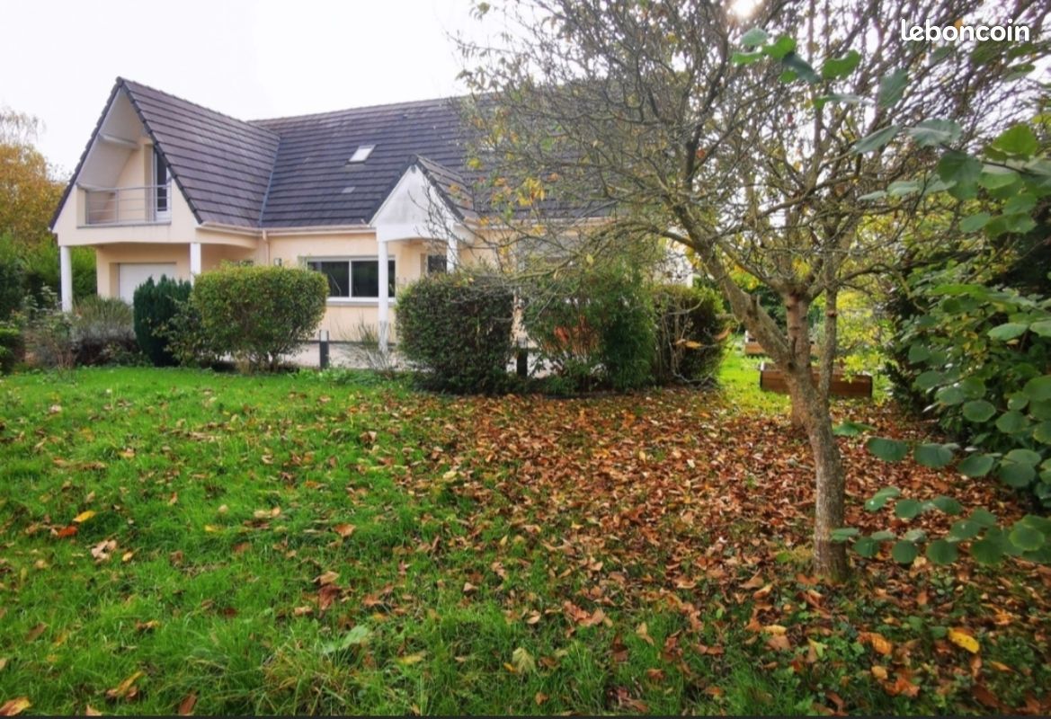 Maison 6 pièces 143 m² · à Pîtres · 143 m² · 260 000 €