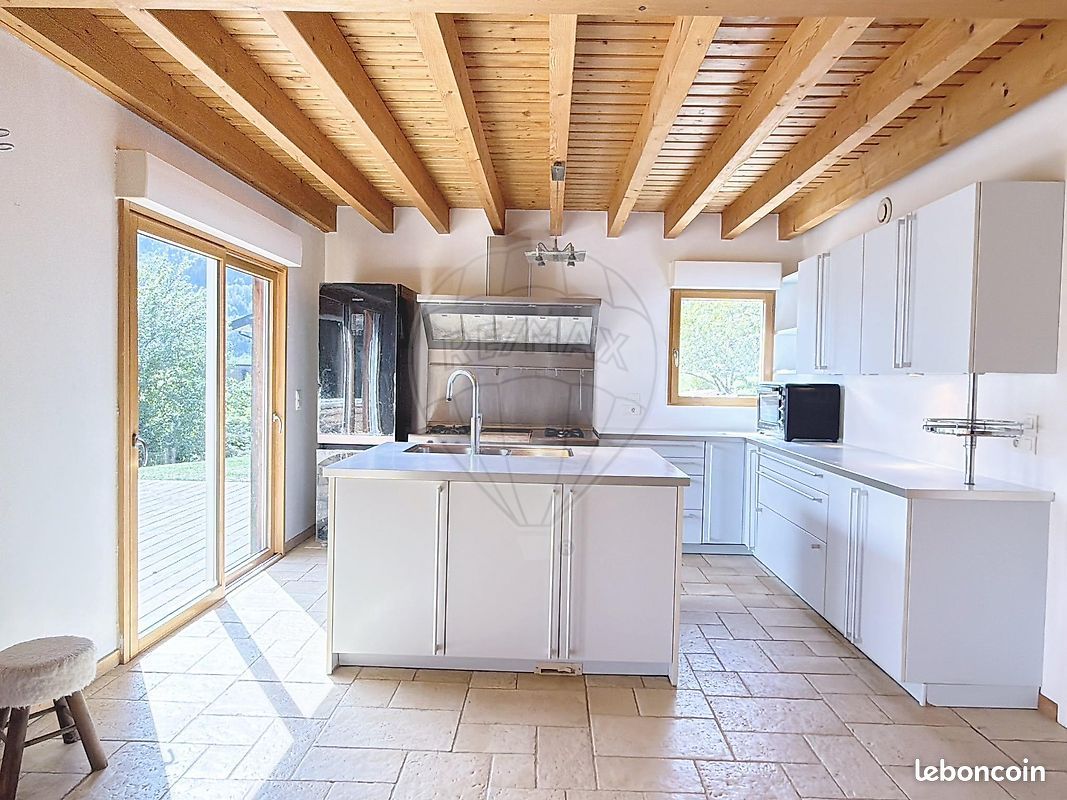 Maison 5 pièces 131 m² · à Onnion · 131 m² · 569 000 €