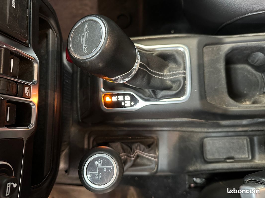 JEEP GLADIATOR 3.0 V6 MULTIJET 264ch OVERLAND Hard top Regulateur adaptatif Sieges chauffant Garantie Constructeur (image 22)