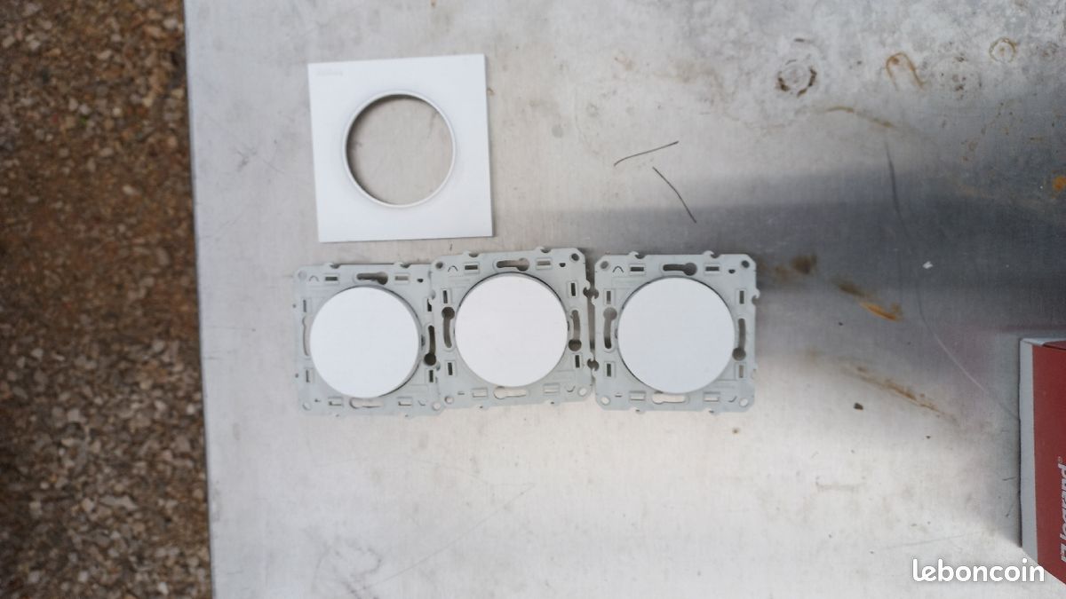 Bouton va et vient odace (image 1)