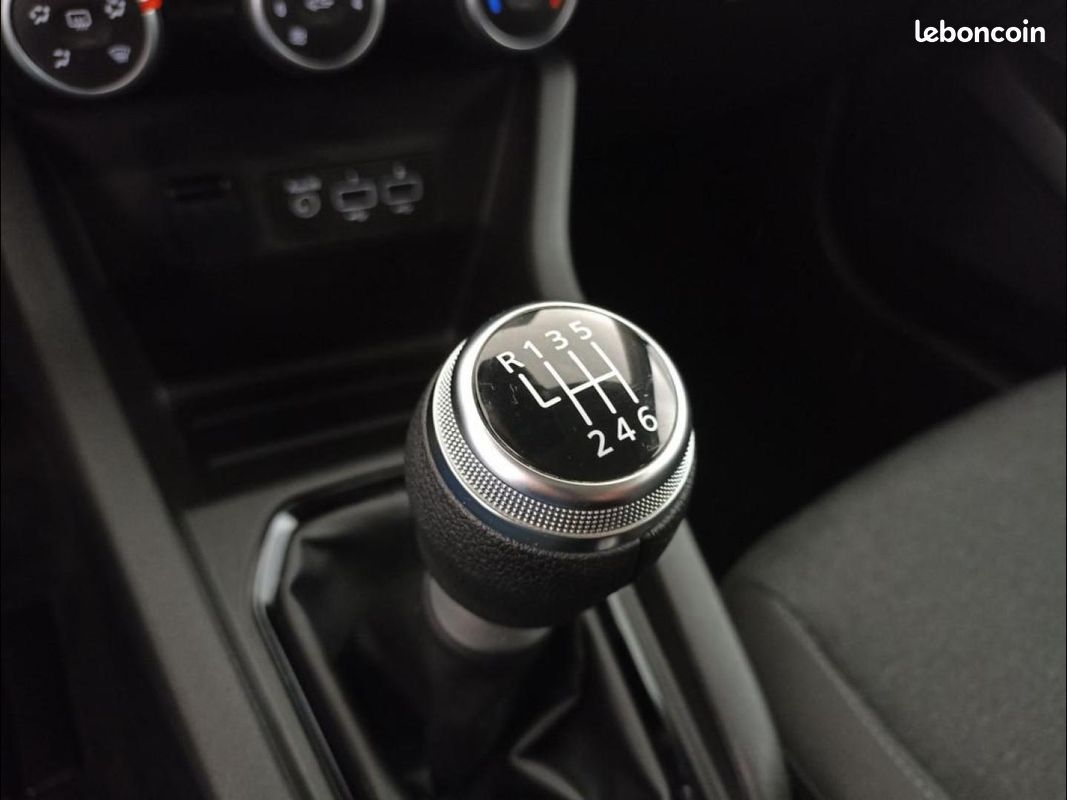 Renault Clio 1.0 TCe 90ch Equilibre (image 7)