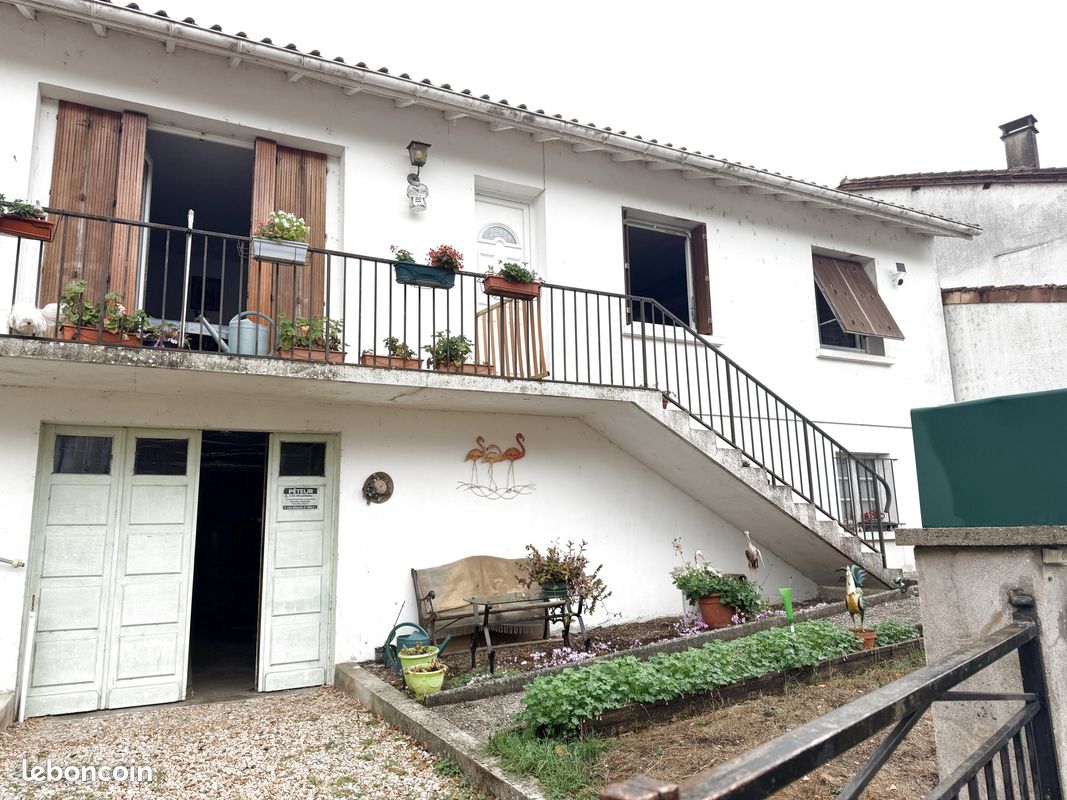 Maison 5 pièces 75 m² · à La Roche-Chalais · 75 m² · 738 €/mois