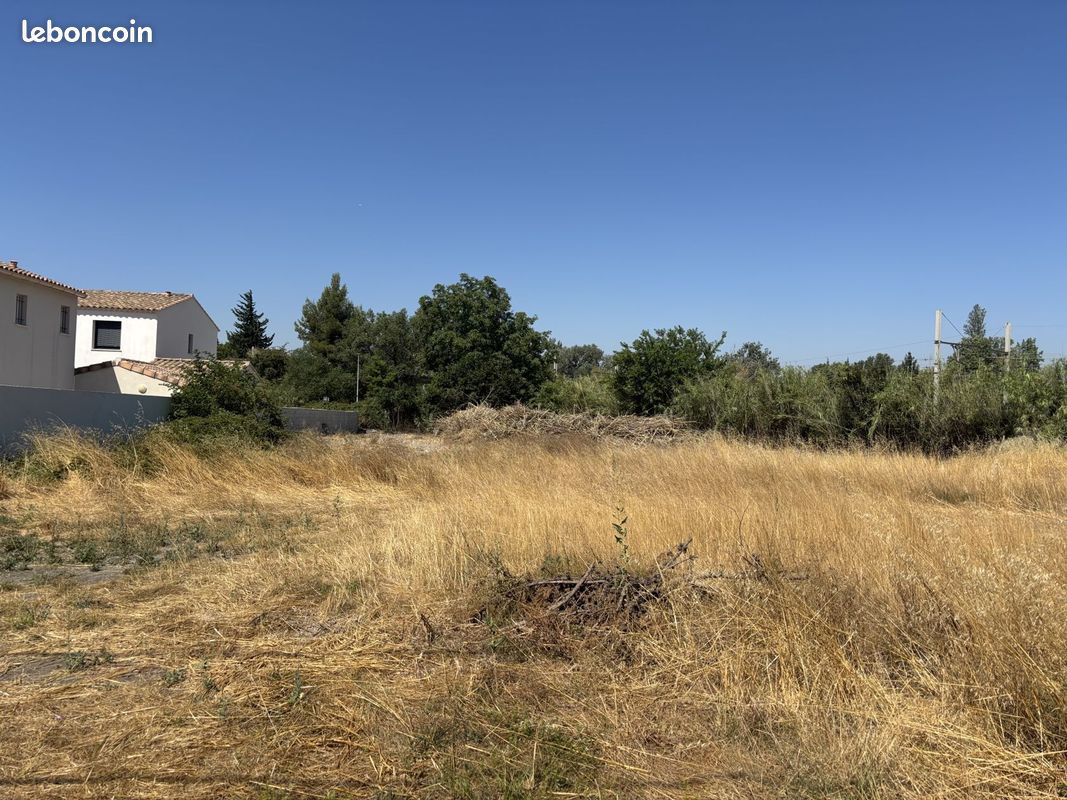 Terrain 306 m² · à Salon-de-Provence · 306 m² · 159 000 €