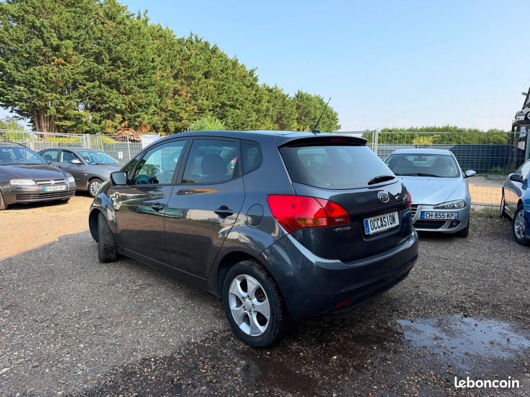KIA VENGA 1.6 CRDi 115 ch ISG Premium GARANTIE 6 MOIS (image 8)
