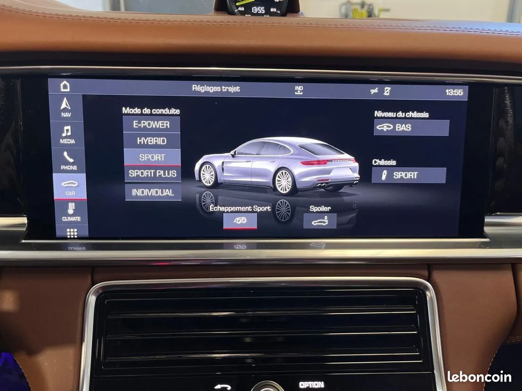 PORSCHE Panamera 462ch 4 E-Hybrid - 2019 - Toit ouvrant - Suivi complet (image 18)