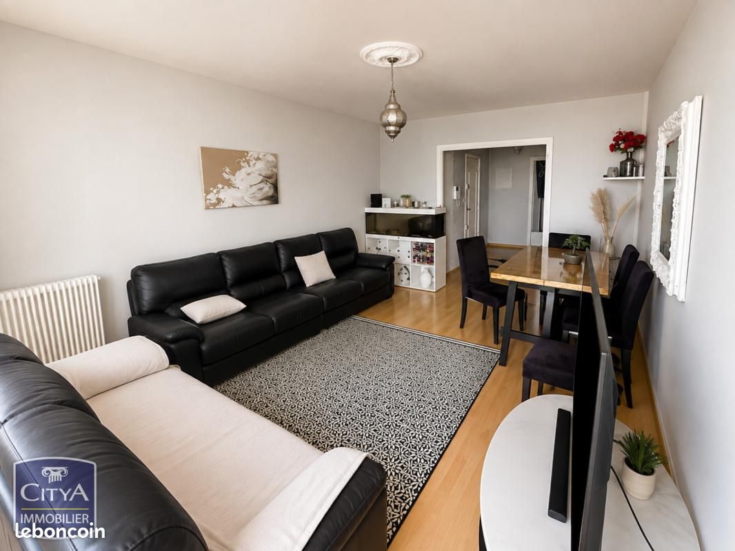 Appartement 3 pièces 86 m² · à Orléans · 86 m² · 116 000 €