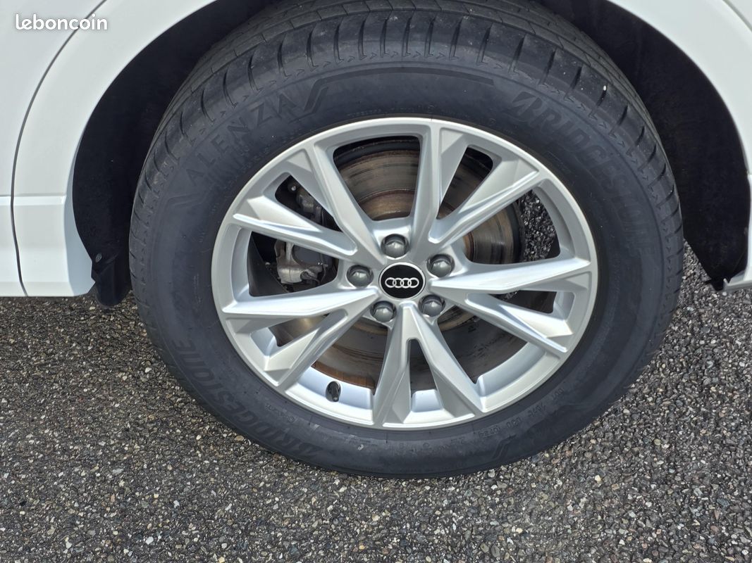 AUDI Q3 35 TDI 150 ch S tronic 7 S line (image 12)