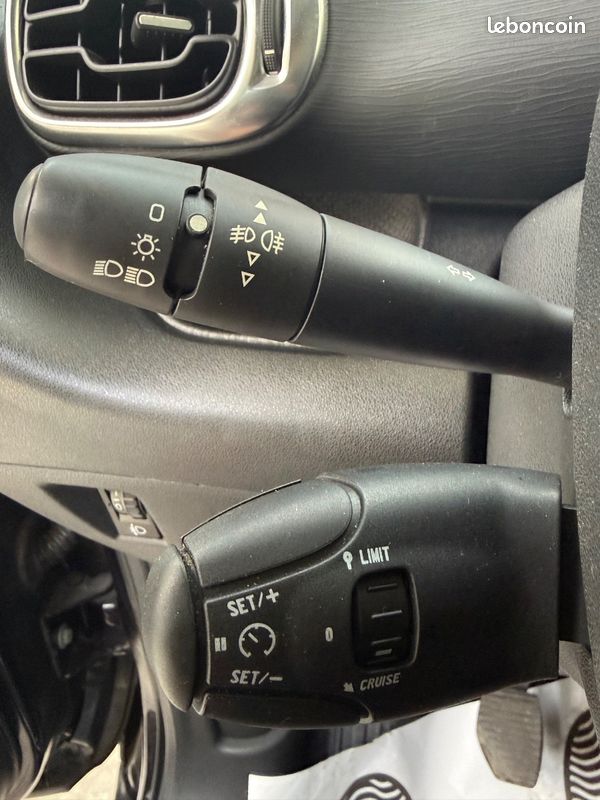 Citroën C3 Picasso 1.6hdi 92 2eme main tres propre (image 15)