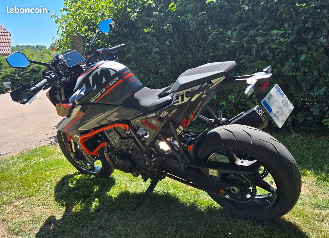 KTM Duke 990 (image 2)