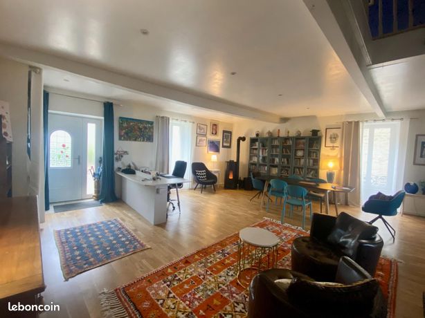 Maison 7 pièces 210 m²