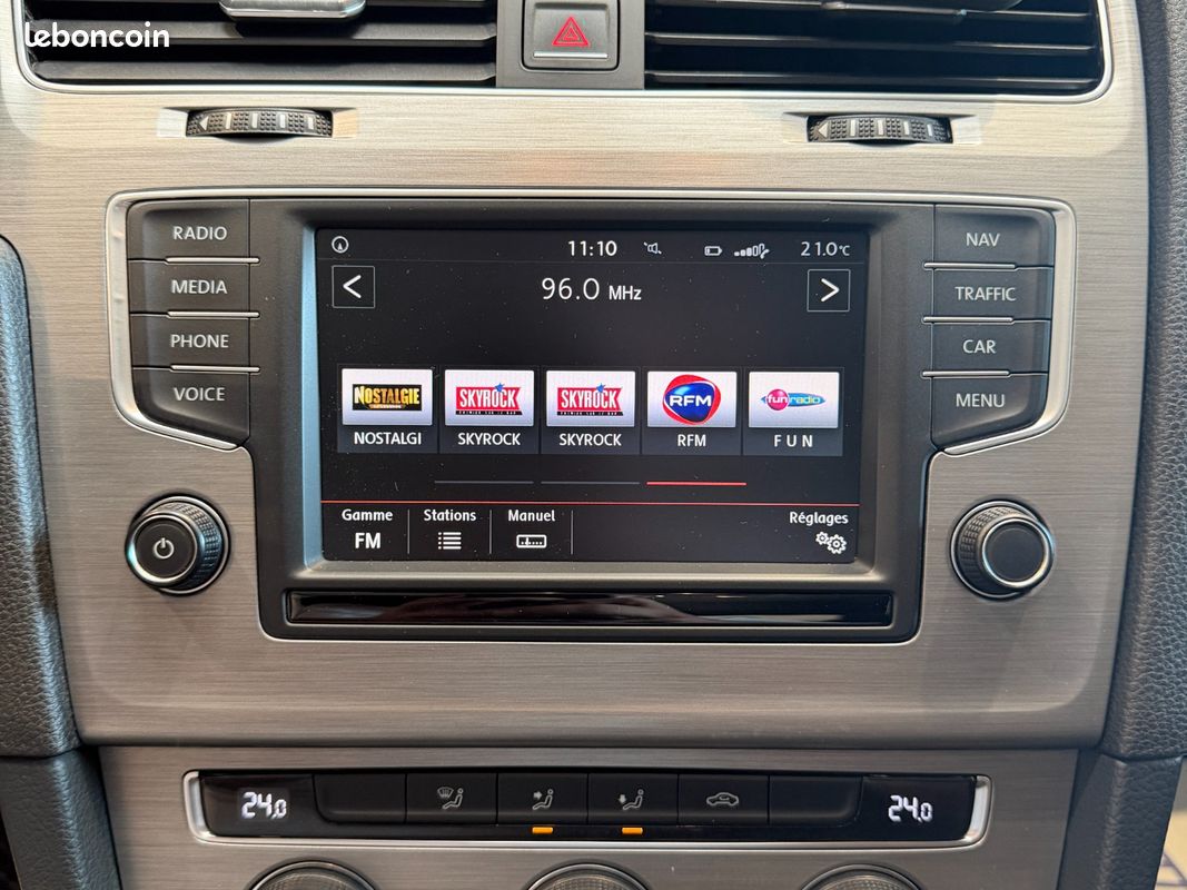 VOLKSWAGEN GOLF 1.6 TDI 110 FAP Lounge (image 17)
