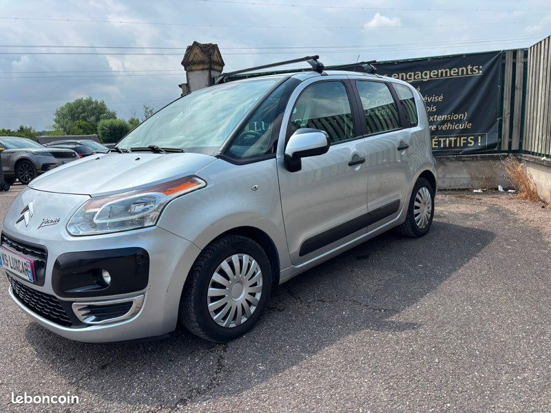 Citroen C3 Picasso 1.4i 95 CV 1 ères mains (image 2)