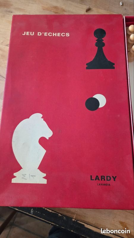 Grand jeu d'échec en bois Marque Lardy | Mi-Emmaüs