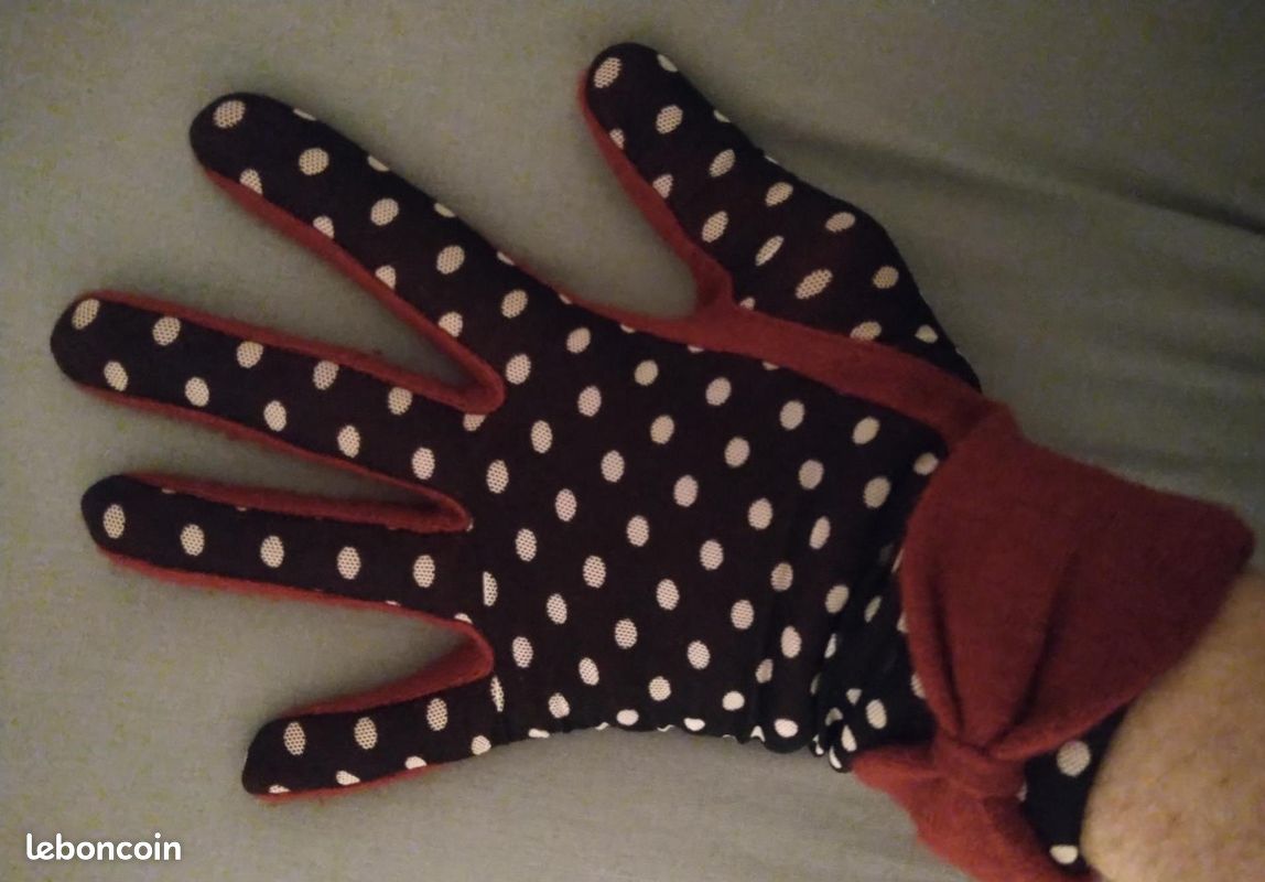 Gants maille bordeaux et pois blancs (image 10)