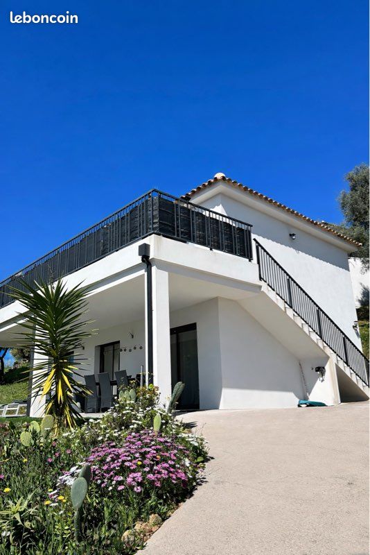 Location saisonnière haut de villa T3 proche plage et ajaccio (image 1)