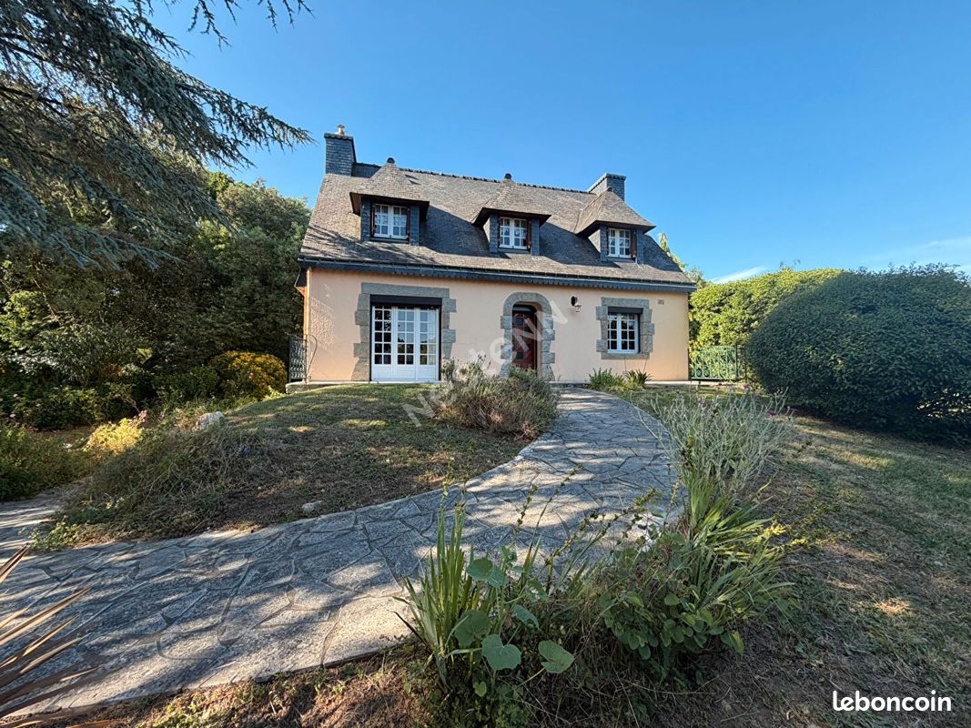 Maison 5 pièces 115 m² · à Josselin · 115 m² · 225 500 €
