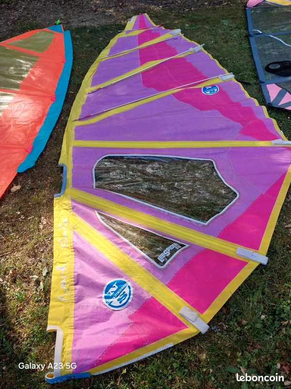 Lot planches à voile et gréements (image 7)