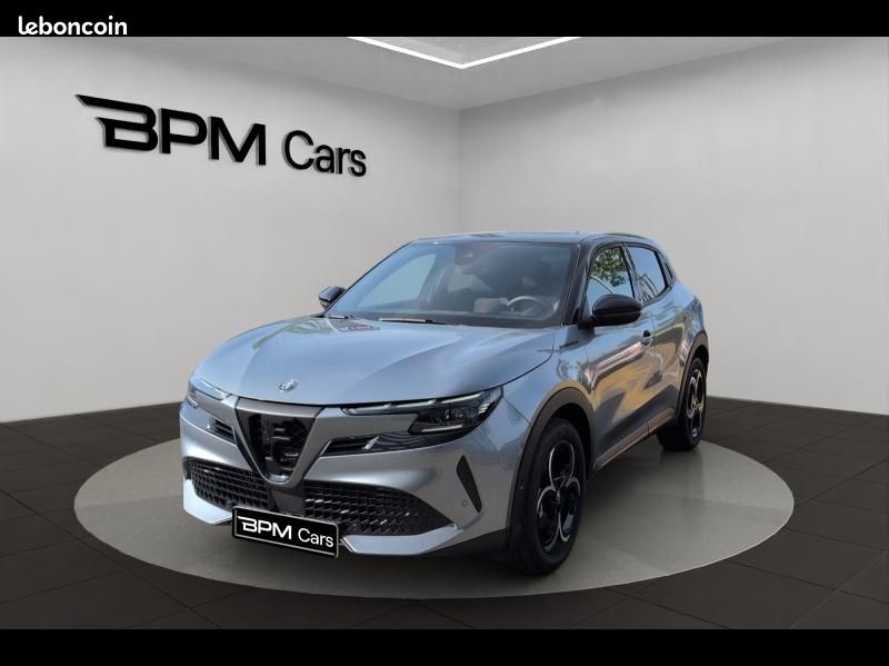 Alfa romeo Junior 1.2 Ibrida 136ch Speciale DCT6 (image 1)