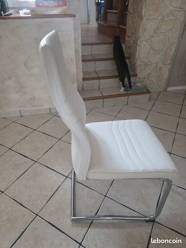 4 Chaises (image 1)