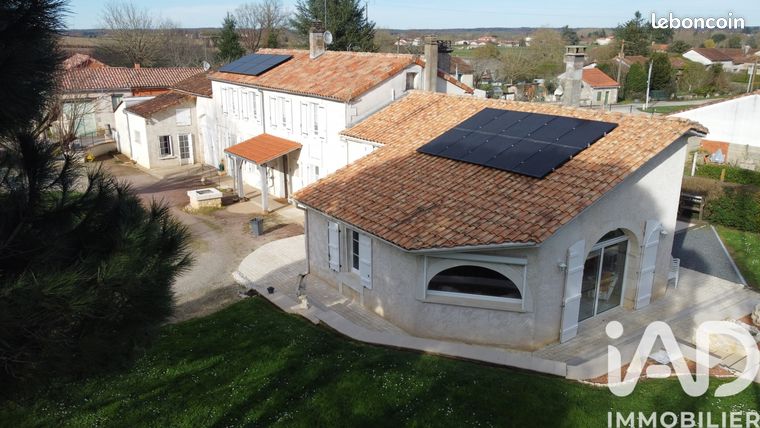 Propriété 7 pièces 207 m²