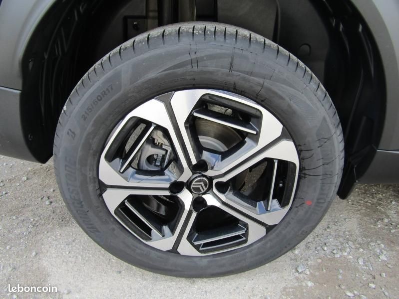 Citroën C3 Aircross 1.2 Hybride 145ch MAX e-DCS6 7 places (image 16)