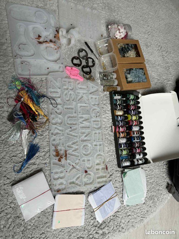 Lot accessoires résine epoxy (image 1)