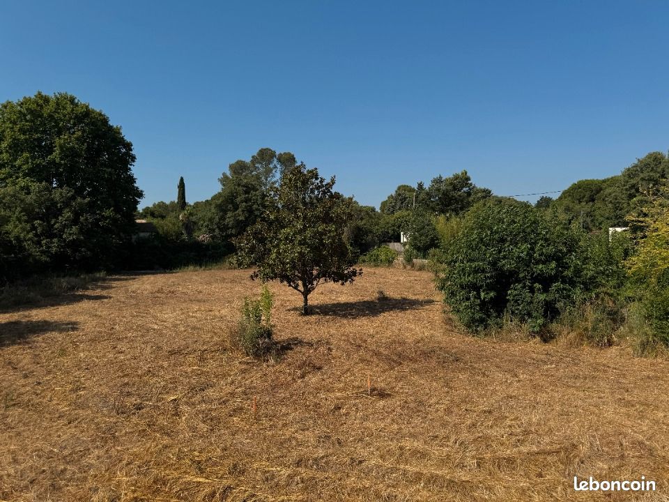 Terrain 650 m² Aigues Vives · à Aigues-Vives · 259 000 €