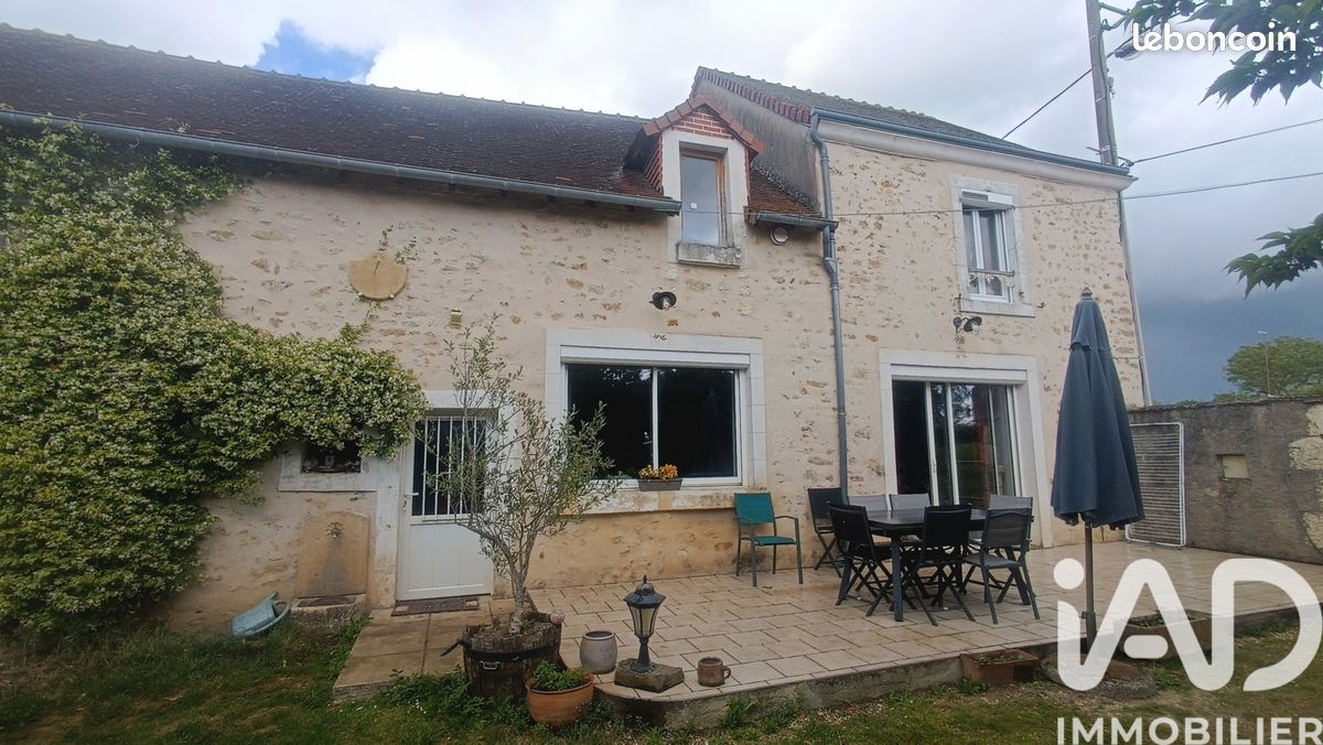 Maison 7 pièces 155 m² · à Celon · 155 m² · 148 000 €