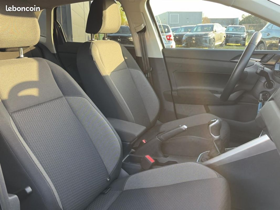 VOLKSWAGEN POLO 1.0 tsi 95 vw edition (image 16)