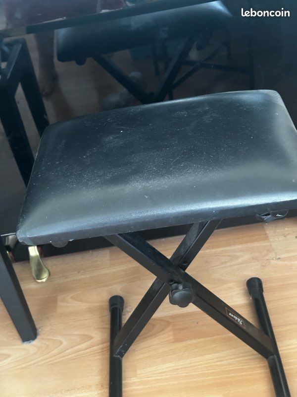 Tabouret de piano (image 1)