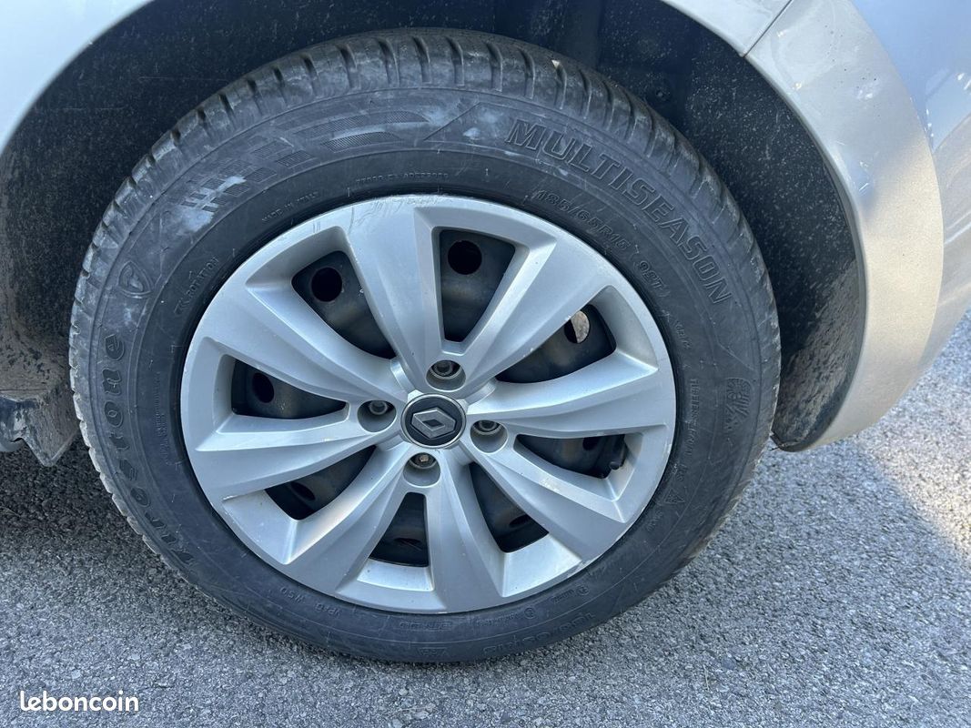 Renault clio societe 1.5 bluedci 85 air (image 18)