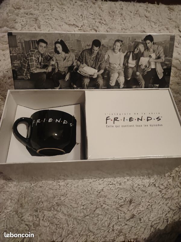 Coffret Cadeau Mug et Chaussettes - 18 Ans taille 36/42