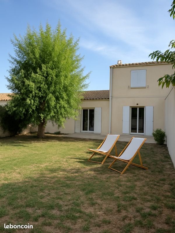Maison 4 pièces 91 m² · à Saint-Romain-de-Benet · 91 m² · 210 000 €