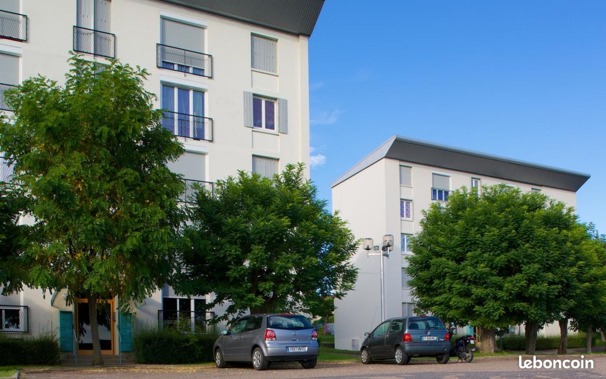 Appartement 3 pièces 64 m² · à Varennes-sur-Allier · 64 m² · 537 €