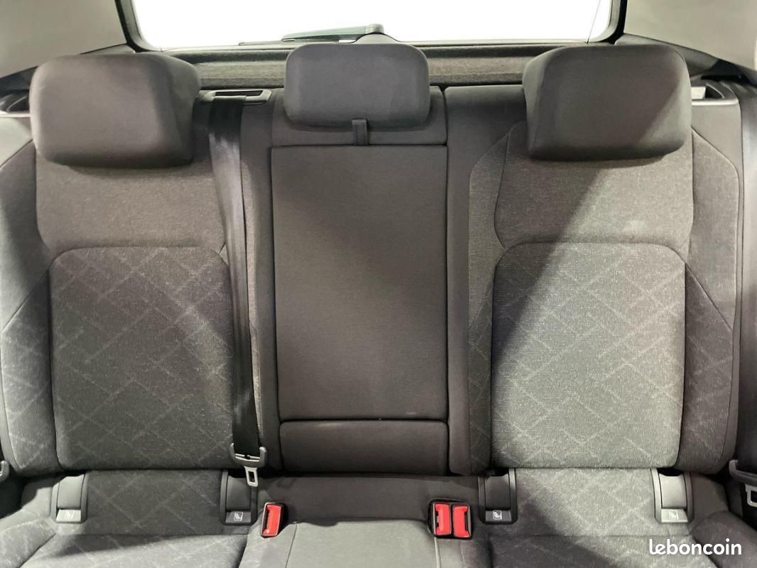 Volkswagen Golf 1.5 eTSI OPF 130 DSG7 Life Plus (image 22)