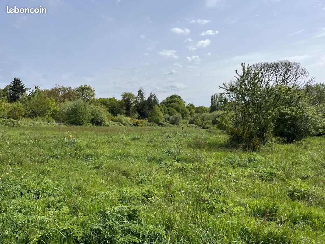 Terrain 366 m² Cardroc · 46 000 €