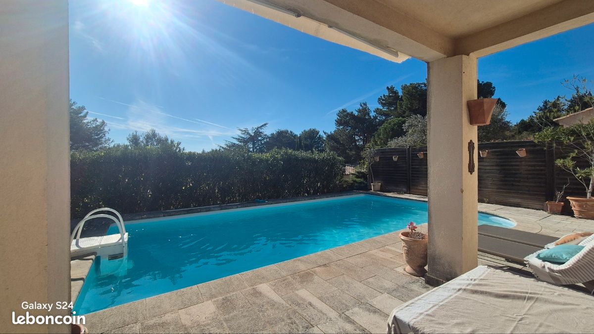 Maison 6 pièces 170 m² · à Villeneuve-lès-Avignon · 170 m² · 558 000 €