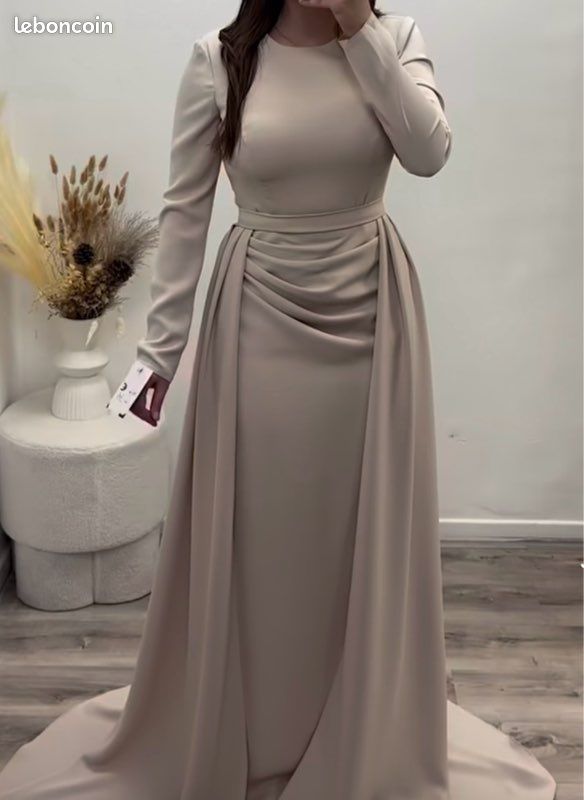 Robe de soirée à manches longues Vêtements